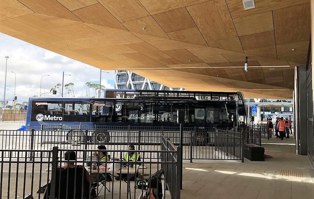 First buses at Manukau bus station