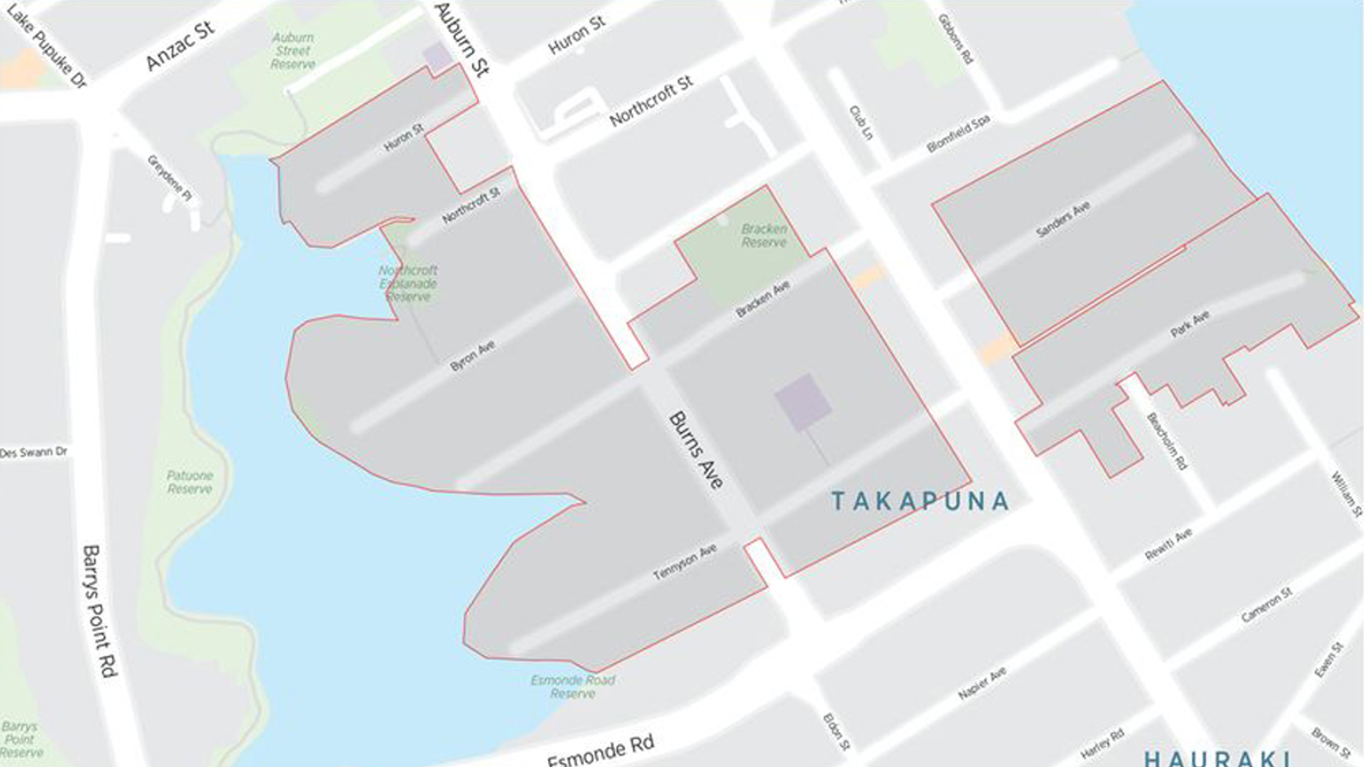 Map of Takapuna with the resident parking zone boundaries indicated with red lines.