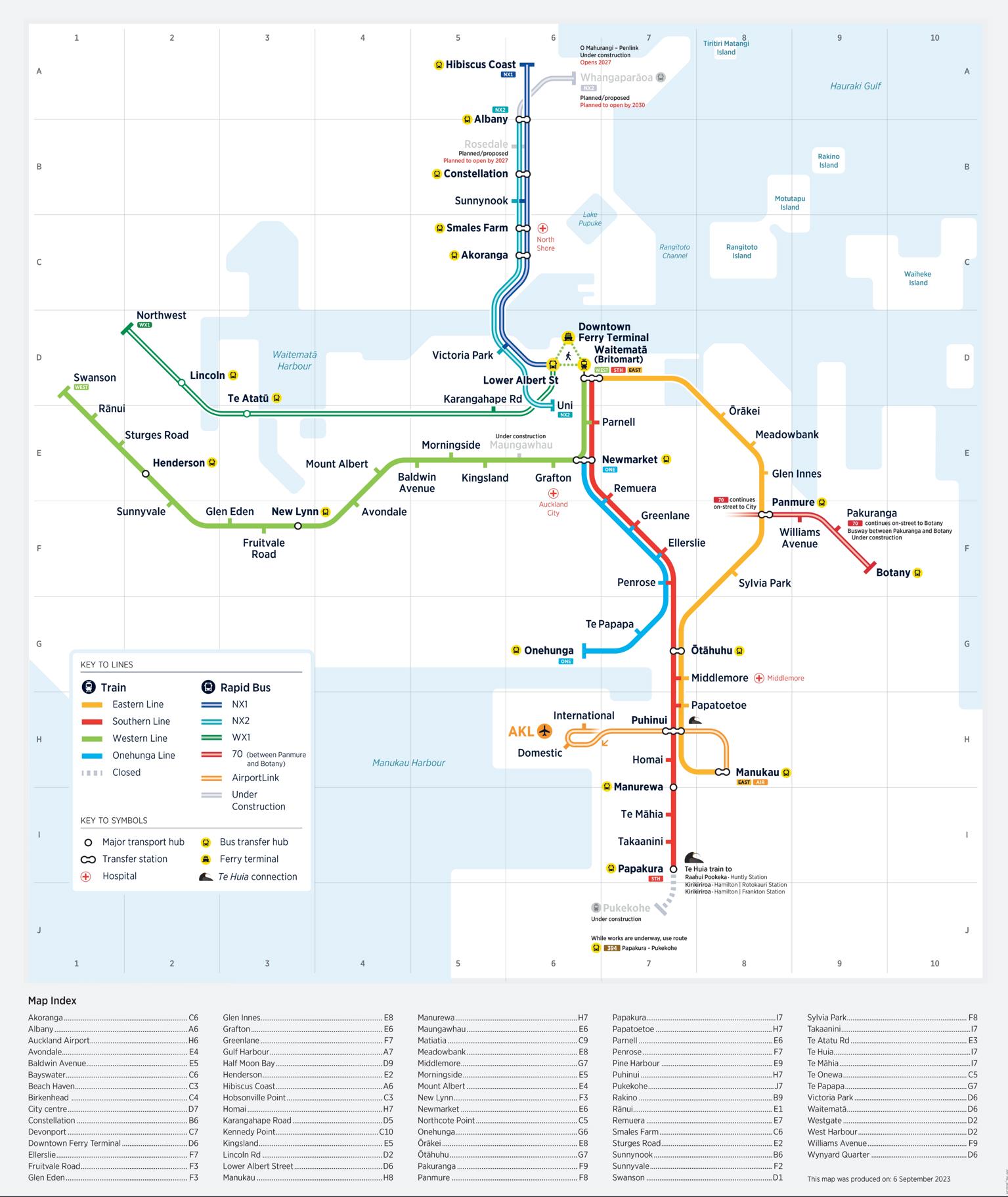 This is a detailed map of Auckland’s train and rapid bus services. It includes information on current and planned rapid transit lines, and major transport hubs. It also shows key routes across the city and surrounding areas.