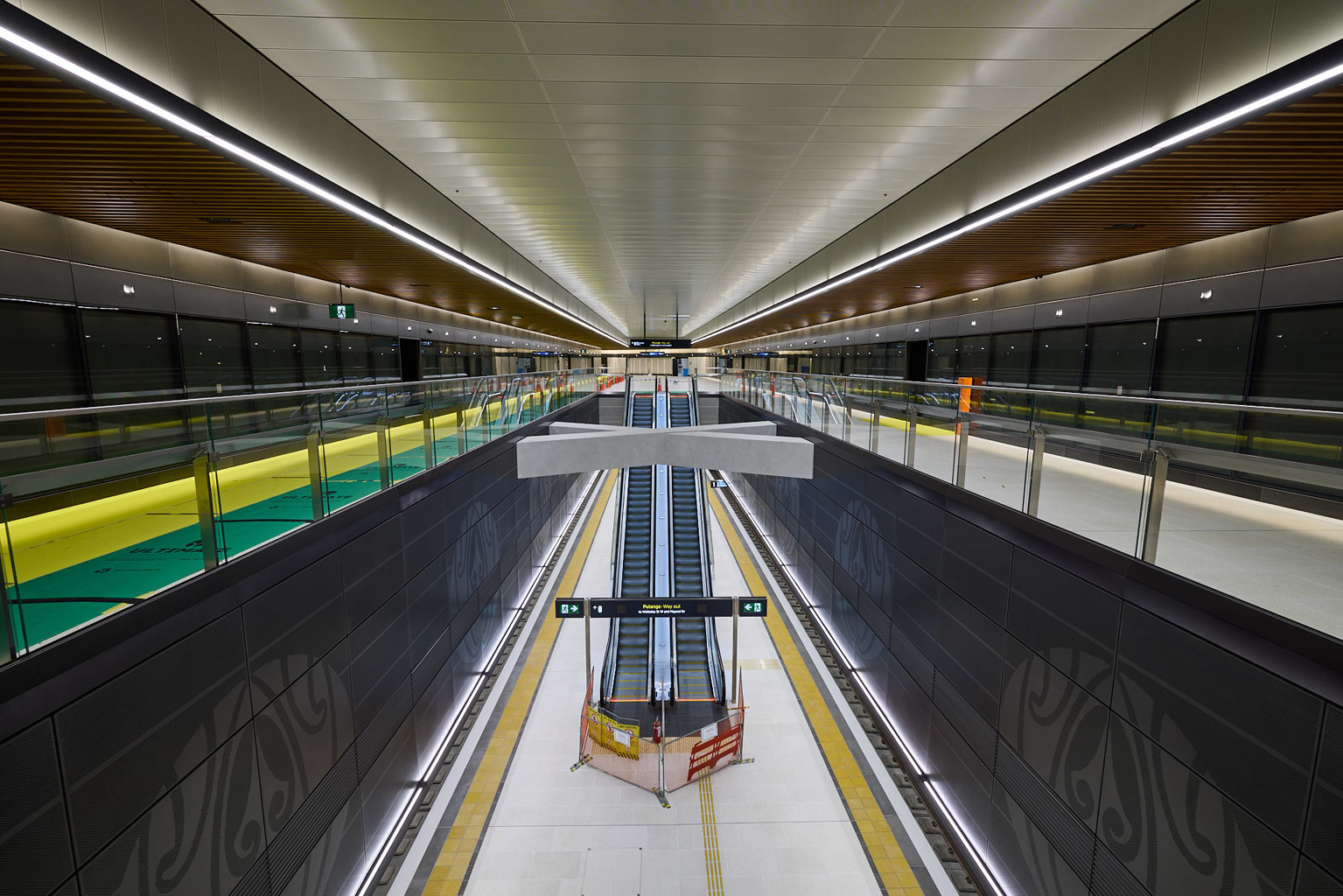 Photograph of the concourse inside Te Waihorotiu Station